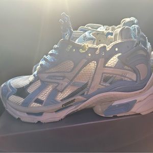 Balenciaga runners